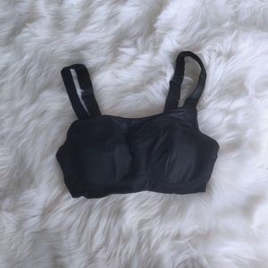 NWOT Moving comfort Brooks sports bra